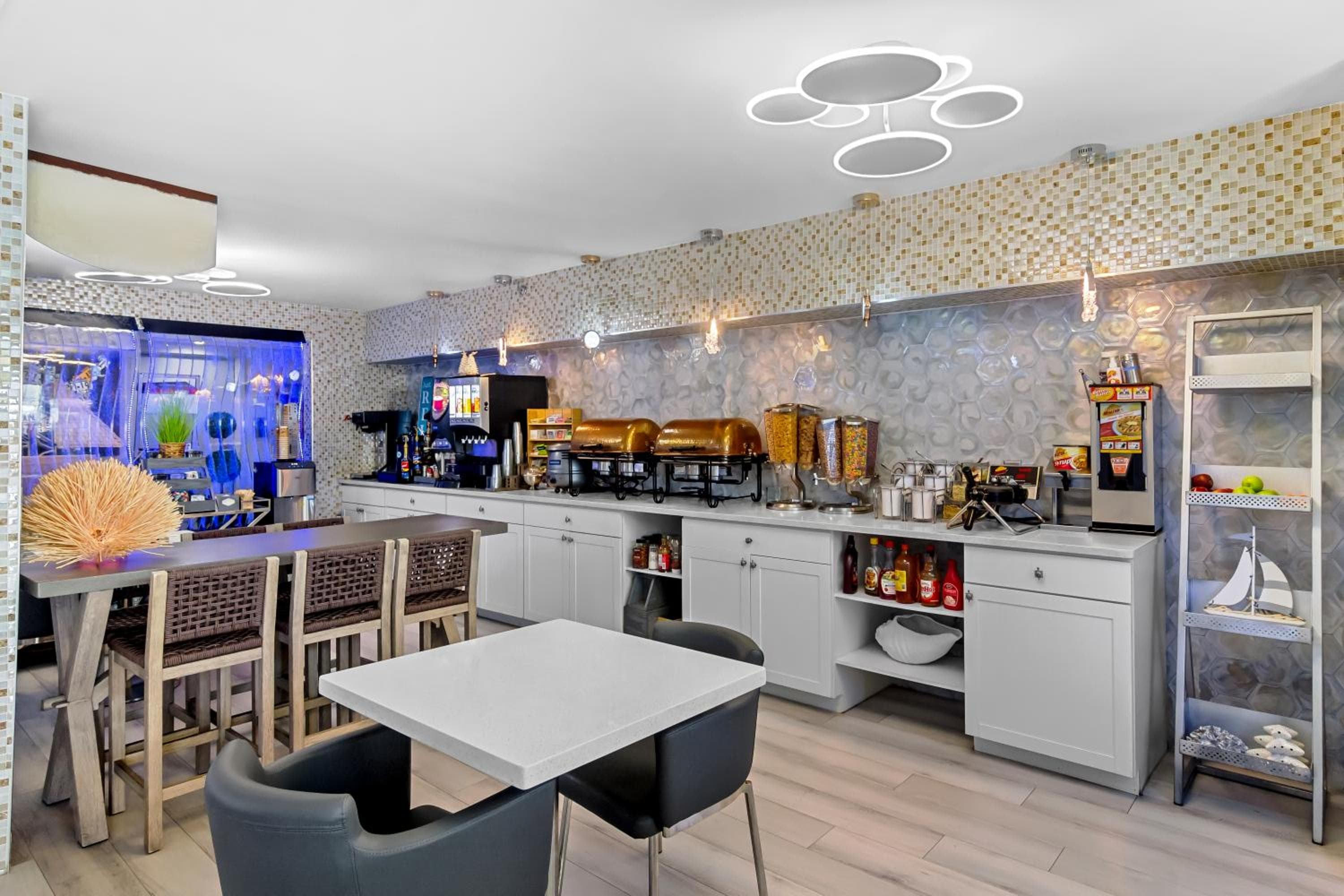 Ocean Sands Beach Boutique Inn