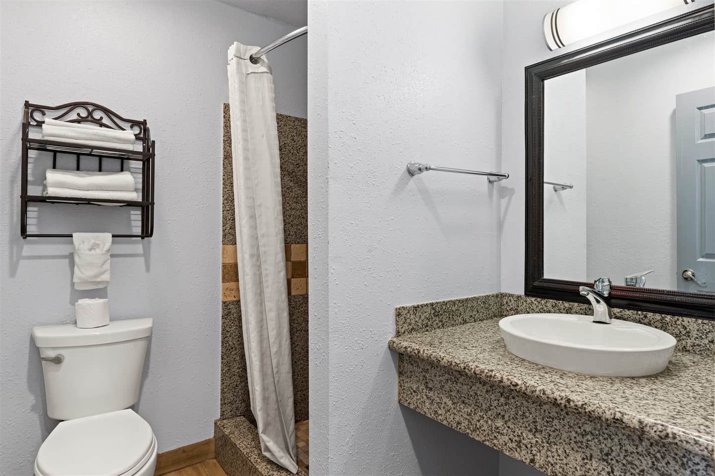 Bay Breeze Inn