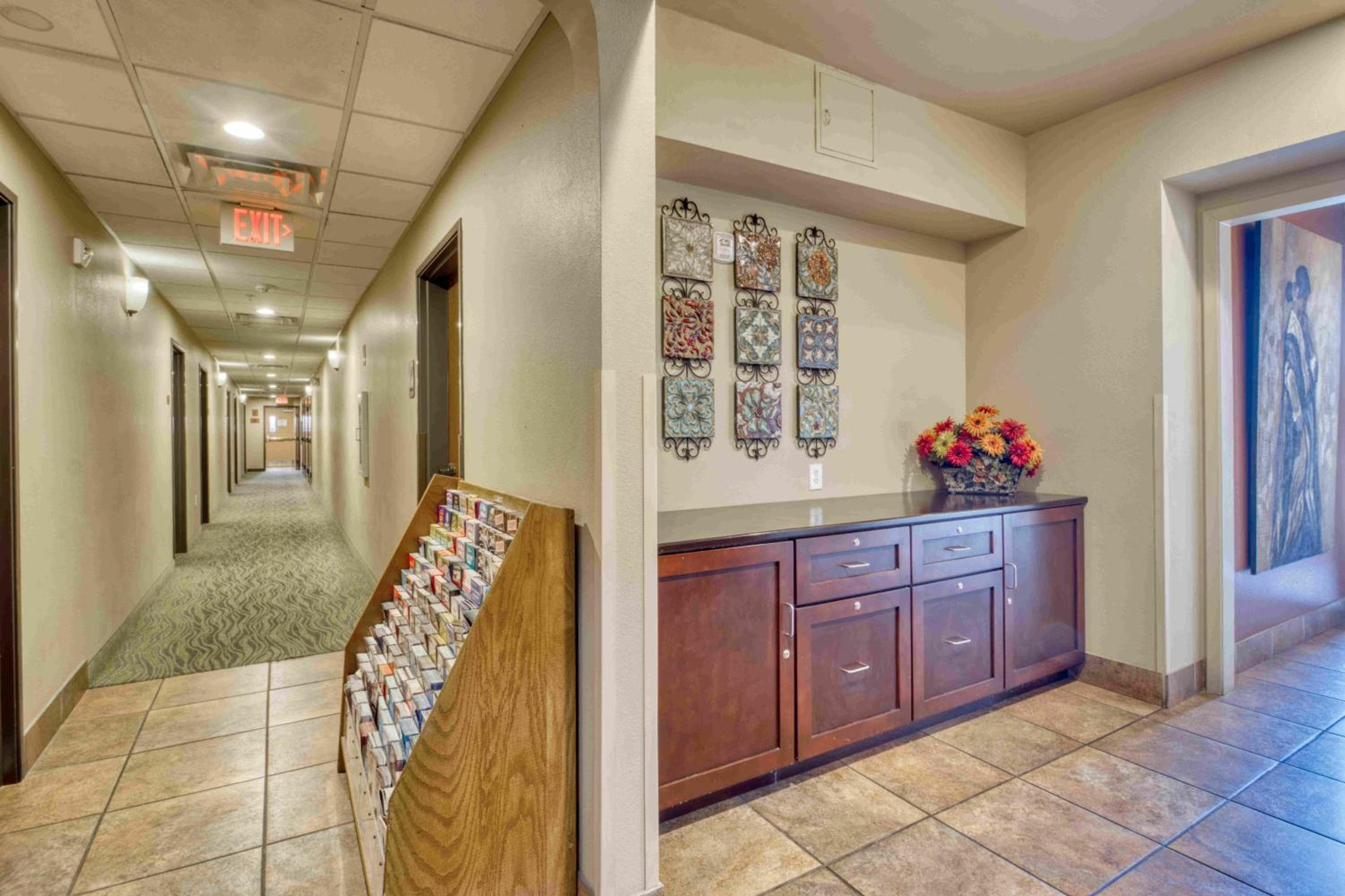 La Hacienda Inn near Alamodome & Riverwalk