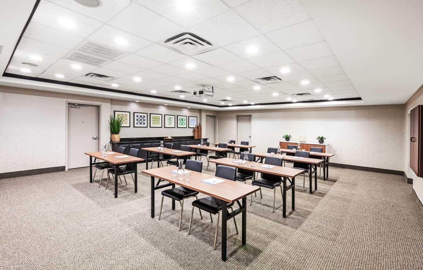 Holiday Inn Express & Suites Baton Rouge East by IHG