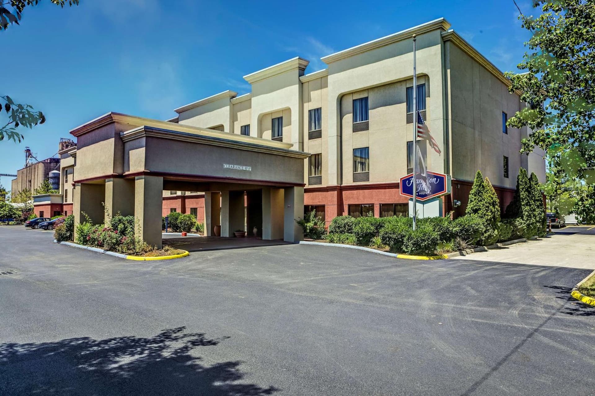 Hampton Inn by Hilton Columbus I-70E/Hamilton Rd.