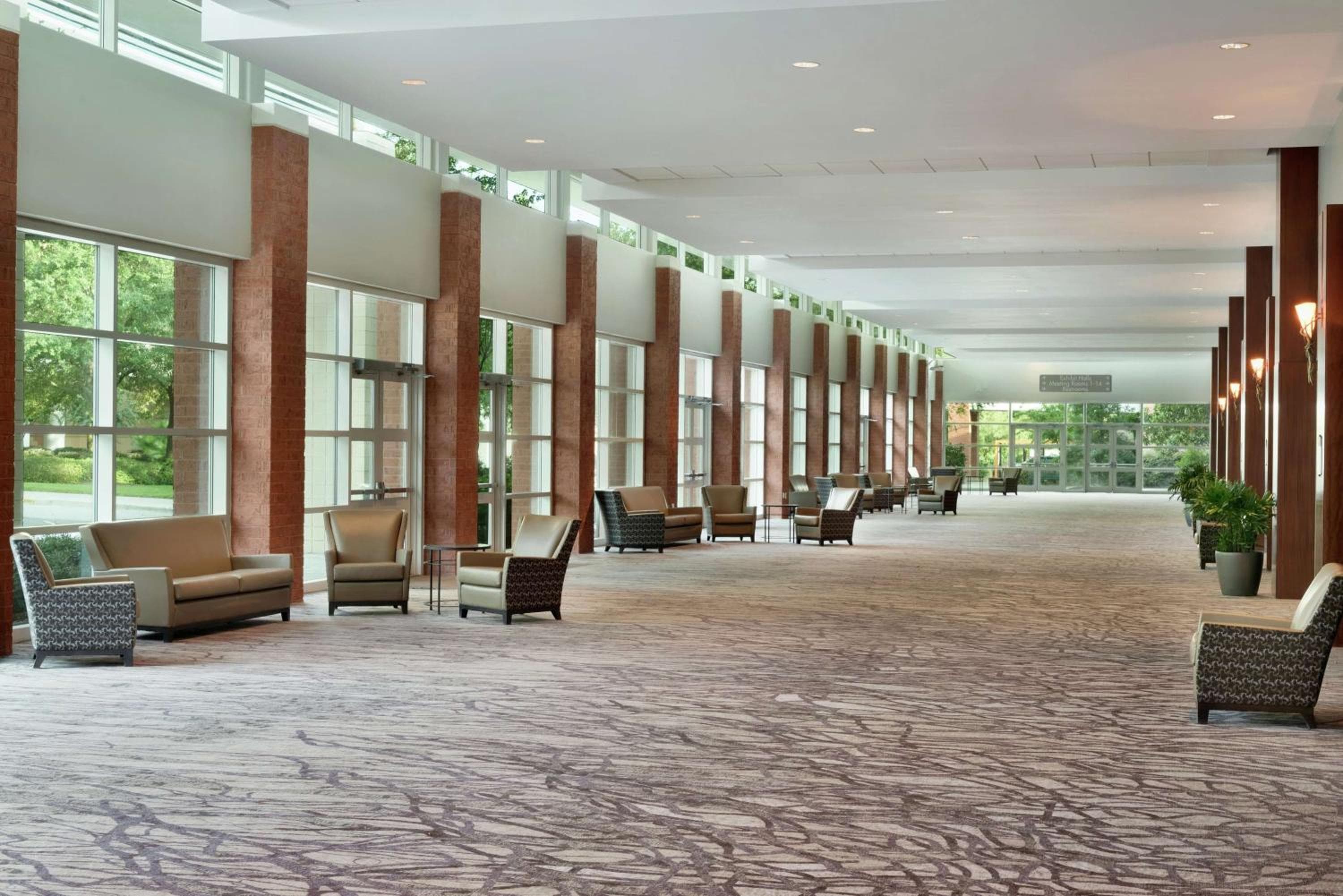 Embassy Suites by Hilton Charleston Airport Hotel & Convention Center