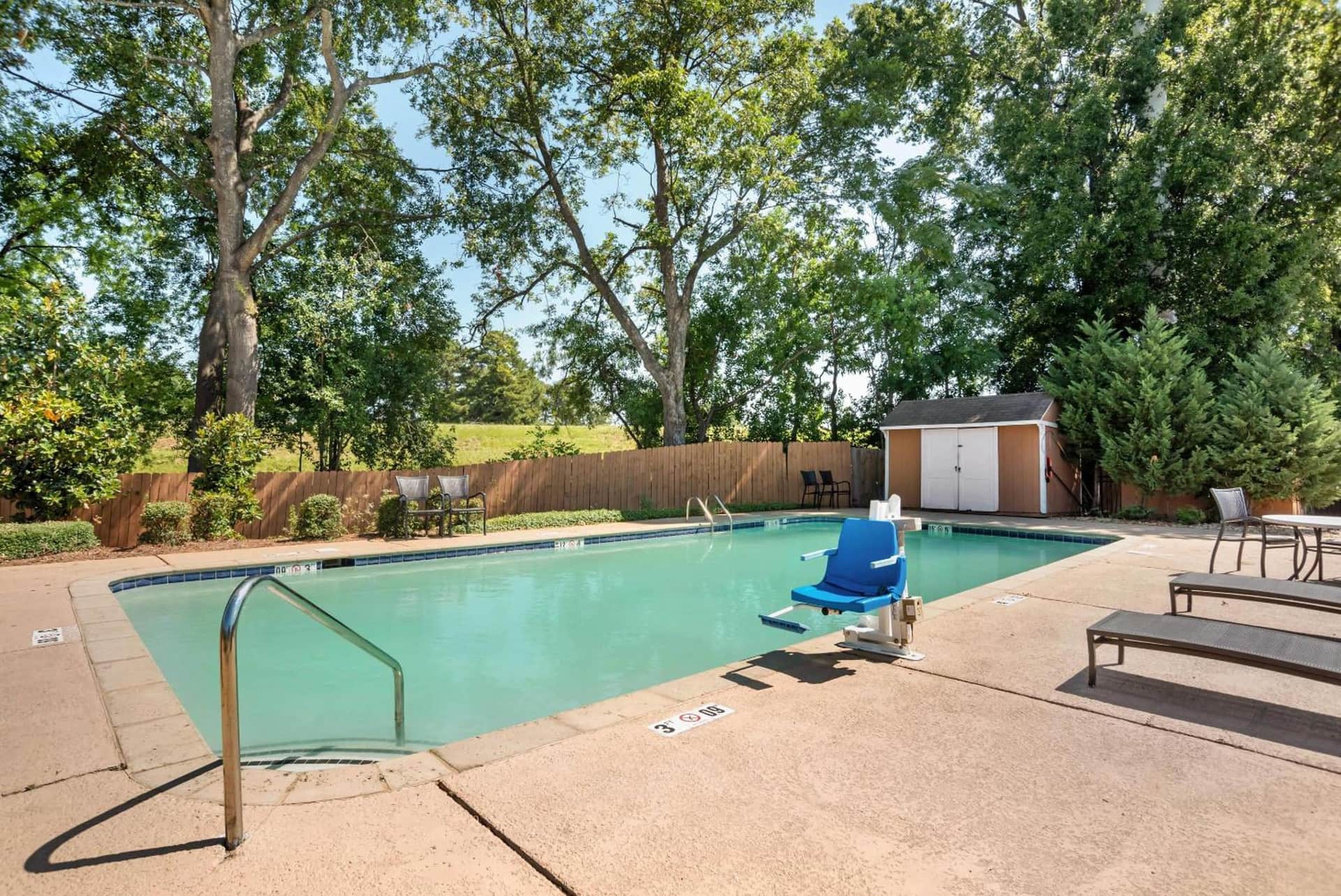 Country Inn & Suites by Radisson, Montgomery East I-85
