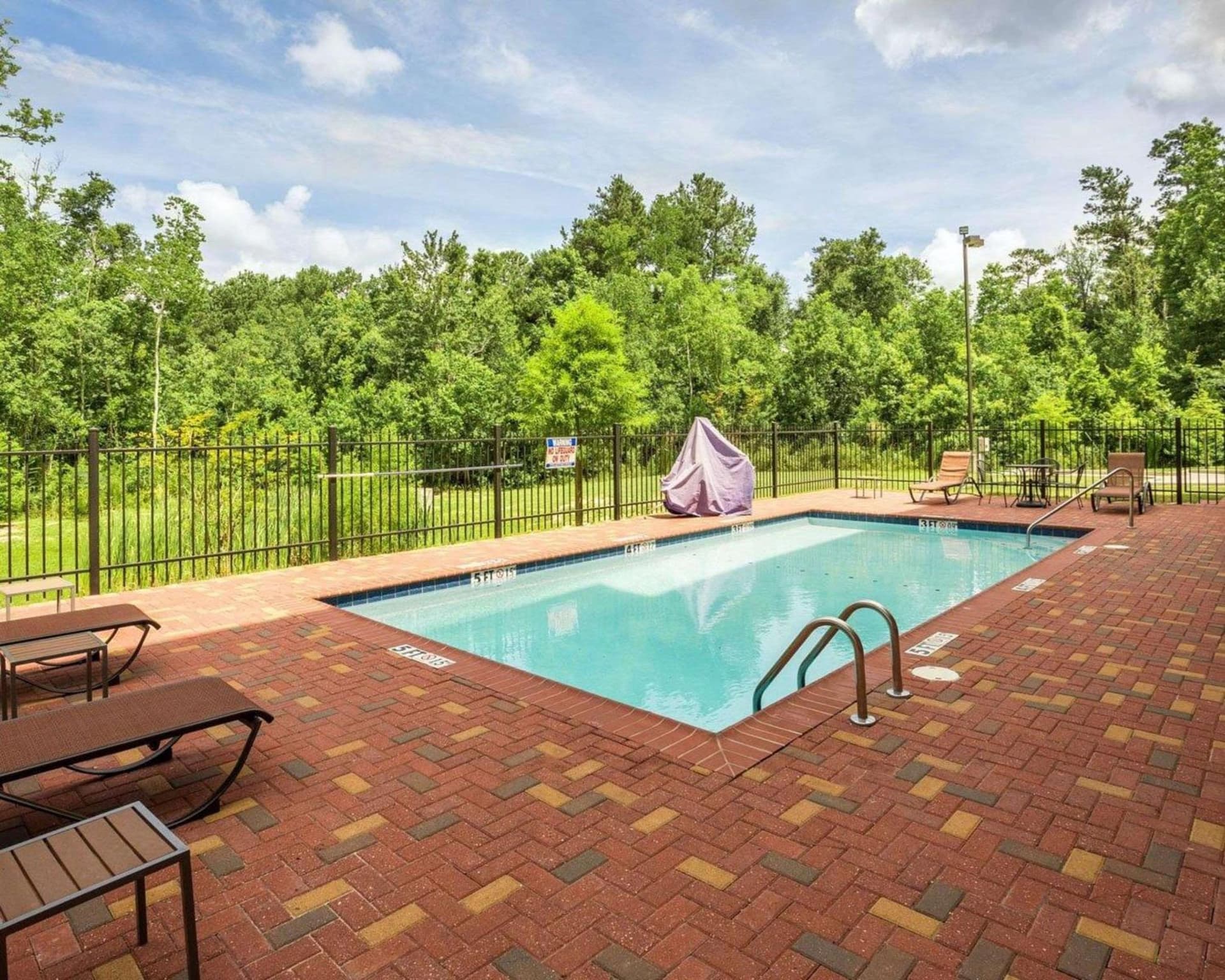 Comfort Suites Mandeville - Covington