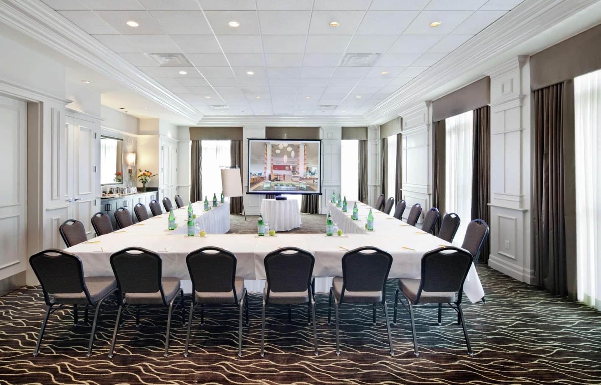 Hilton Garden Inn Montreal Airport