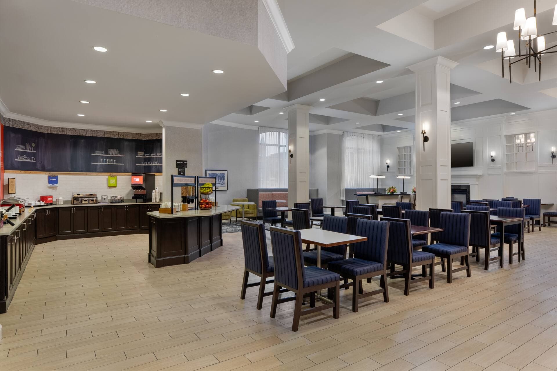 Hampton Inn & Suites Albany-Downtown