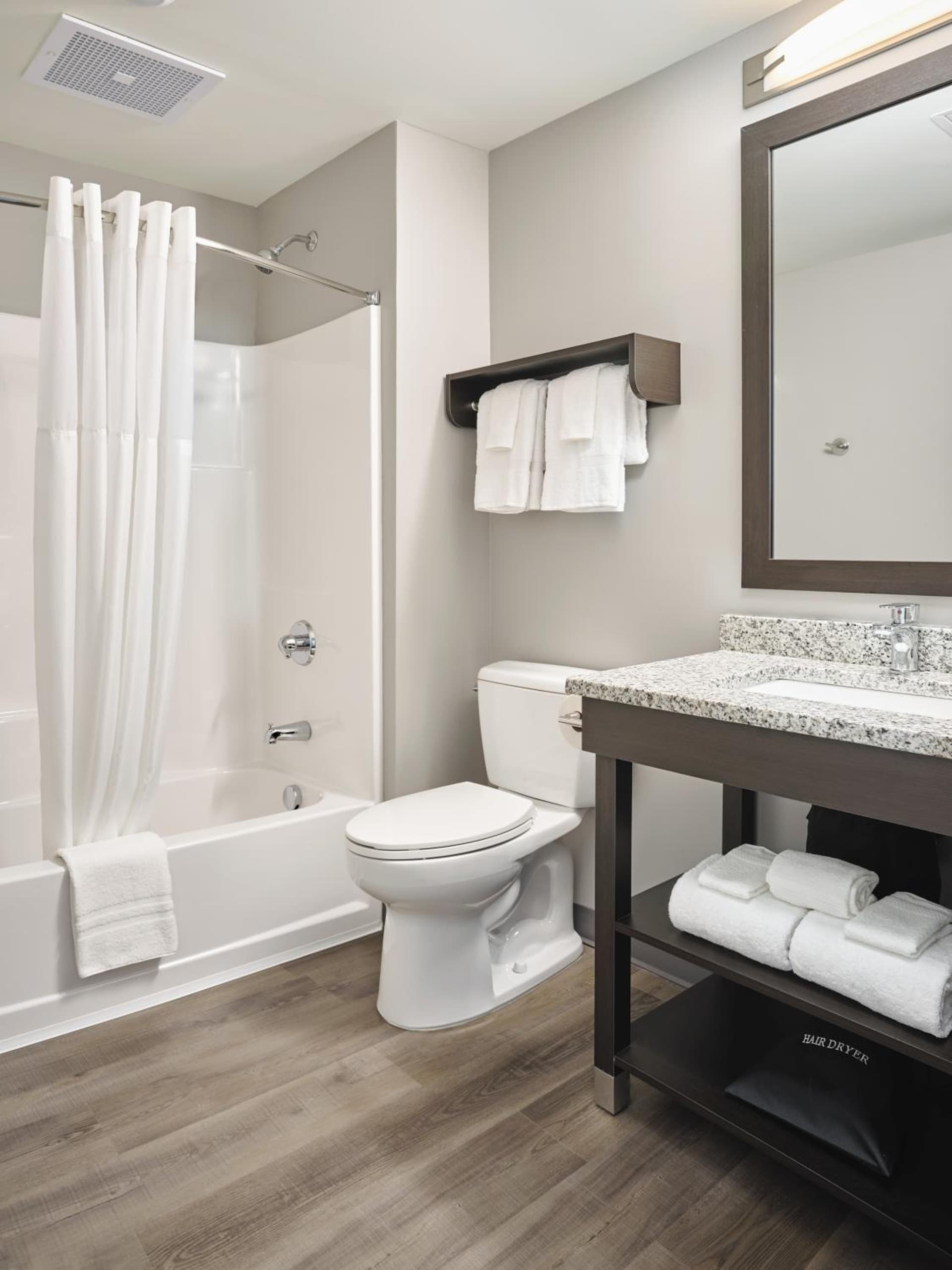 stayAPT Suites Charlotte North