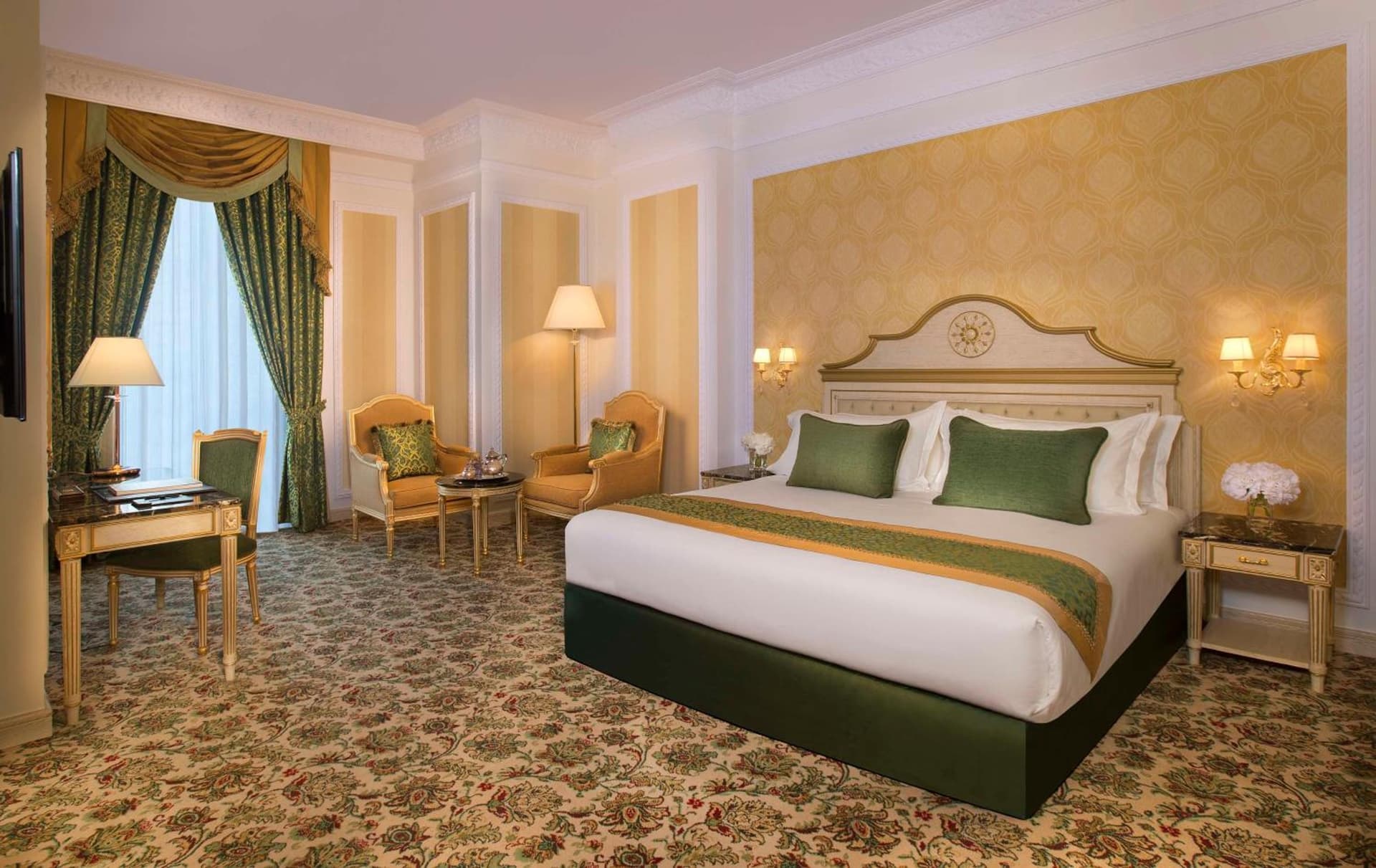 Royal Rose Hotel Abu Dhabi, Curio Collection by Hilton