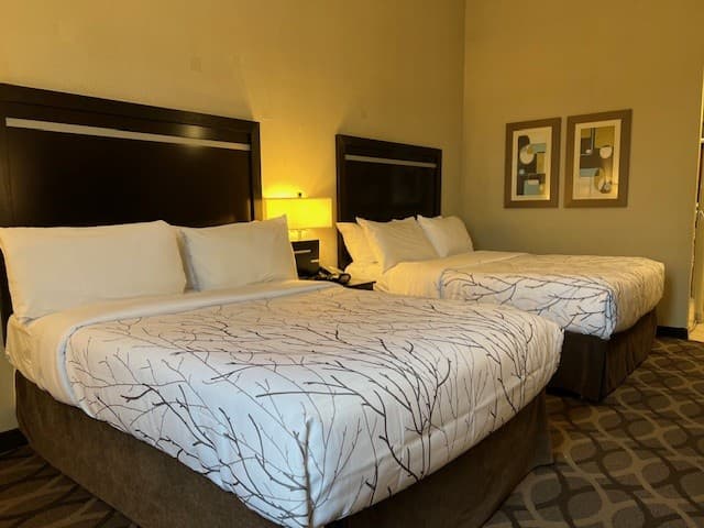 Best Western Plus Travel Hotel Toronto Airport