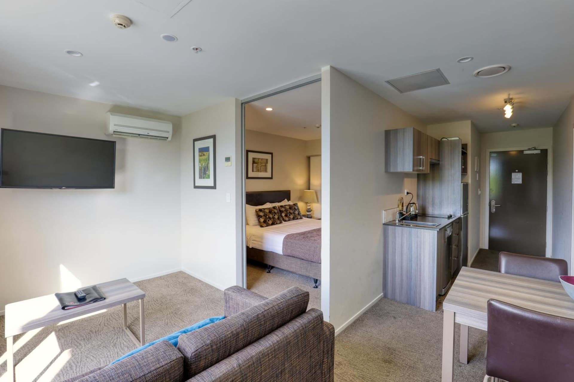 Ramada Suites by Wyndham Queenstown Remarkables Park