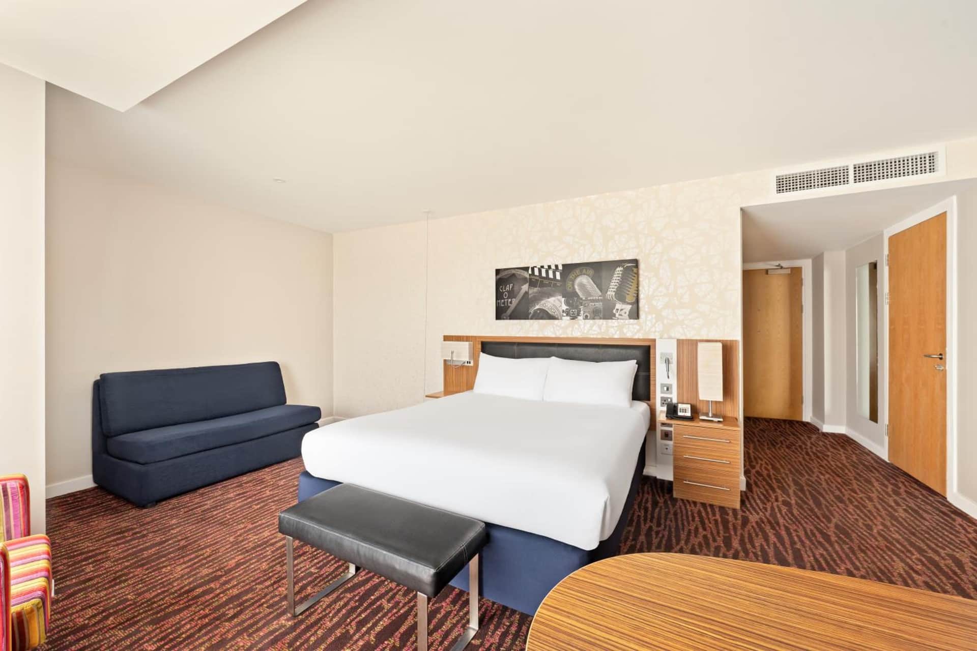 Holiday Inn Manchester-Mediacityuk by IHG