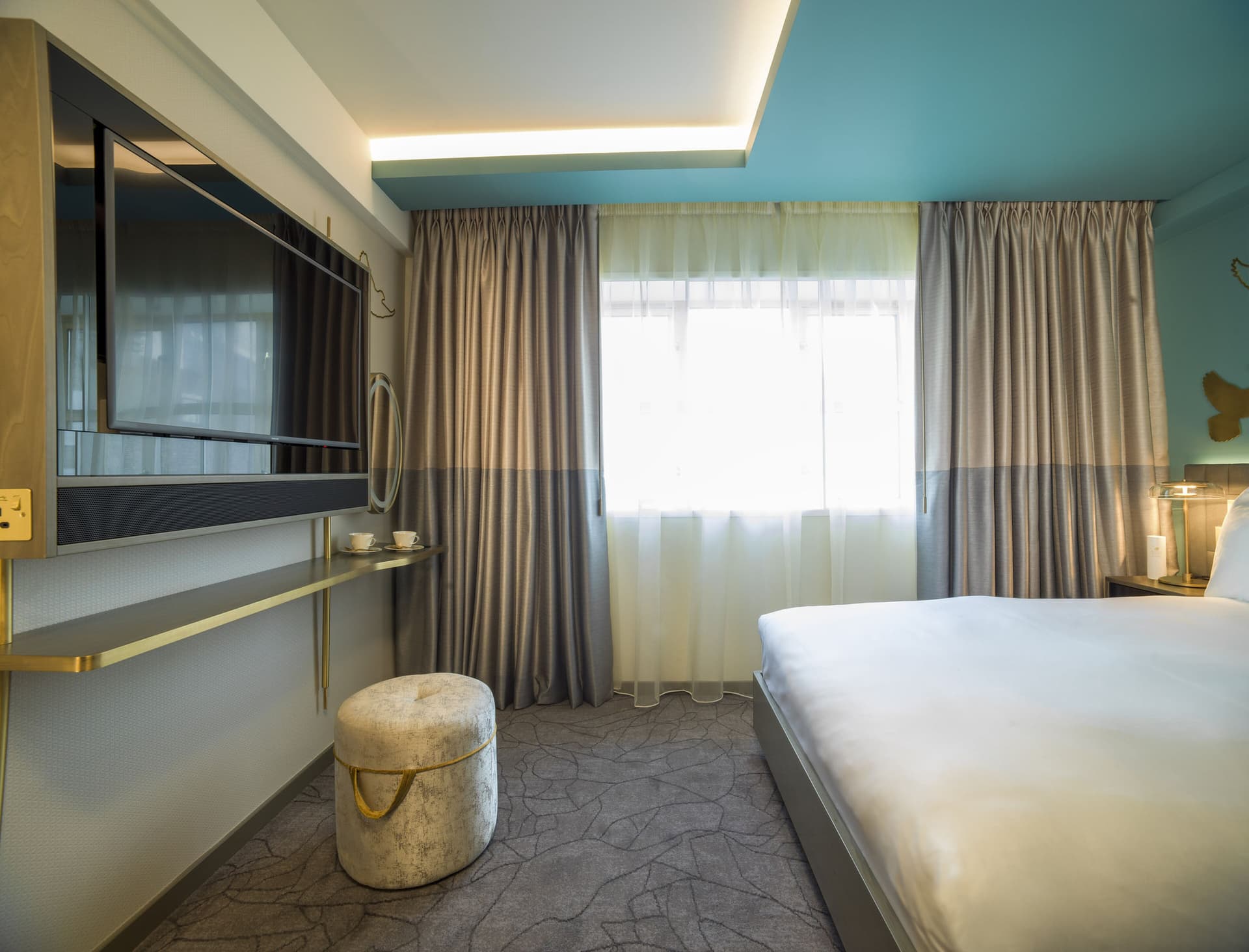 Middle Eight - Covent Garden