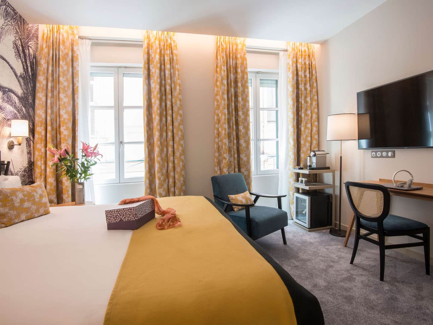 Mercure Nice Marche aux Fleurs Hotel