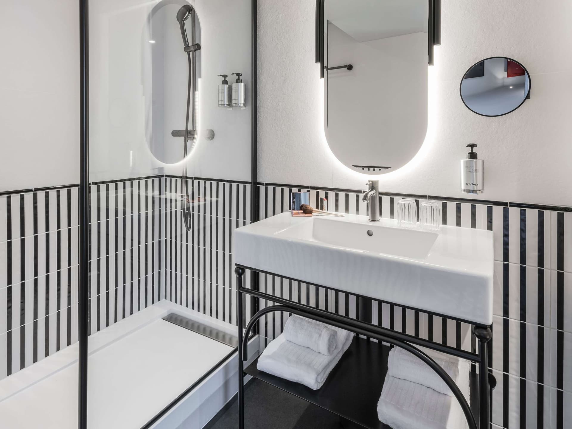 Hotel Faubourg Galant Paris, Handwritten Collection