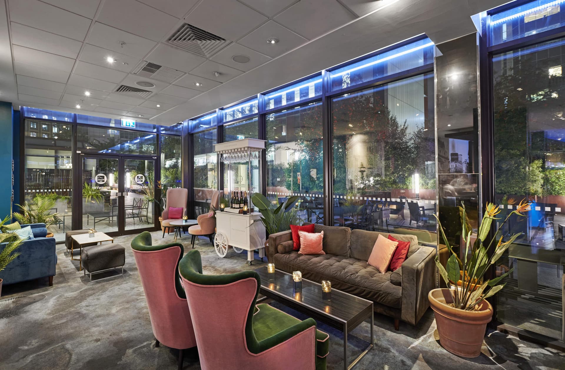 Novotel London West