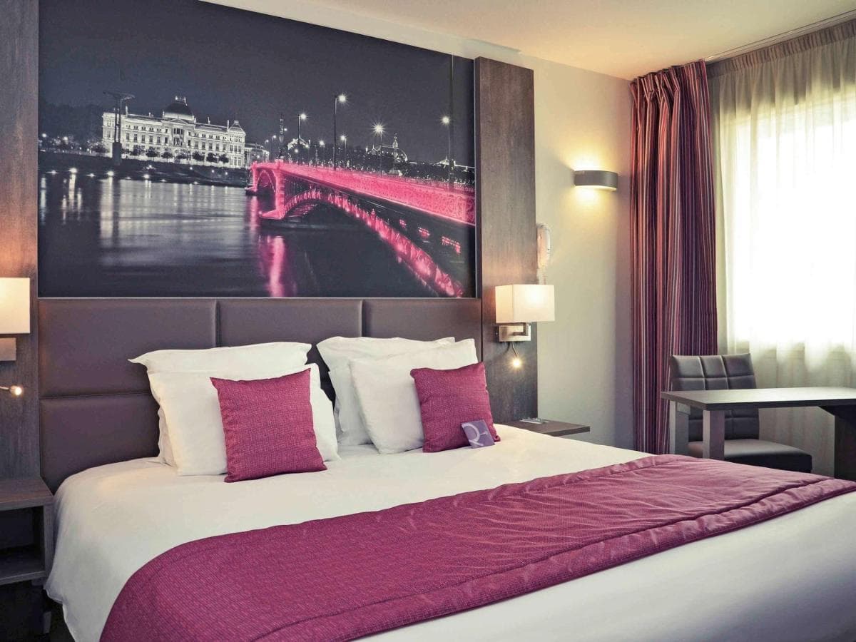 Mercure Lyon Est Chaponnay Hotel