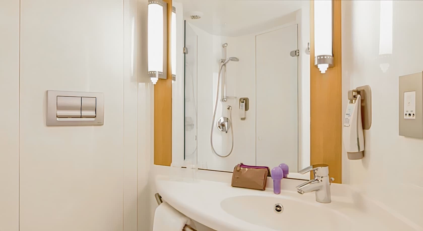 ibis Manchester Centre 96 Portland Street