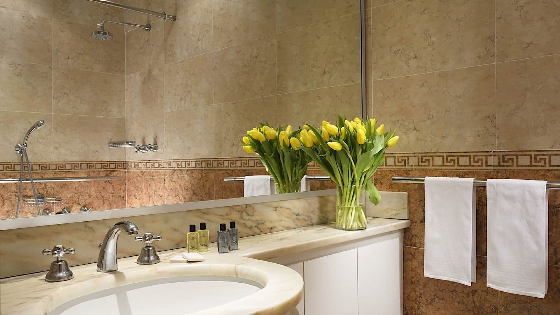 UNA Hotels Hotel & Residence Contessa Jolanda Milano