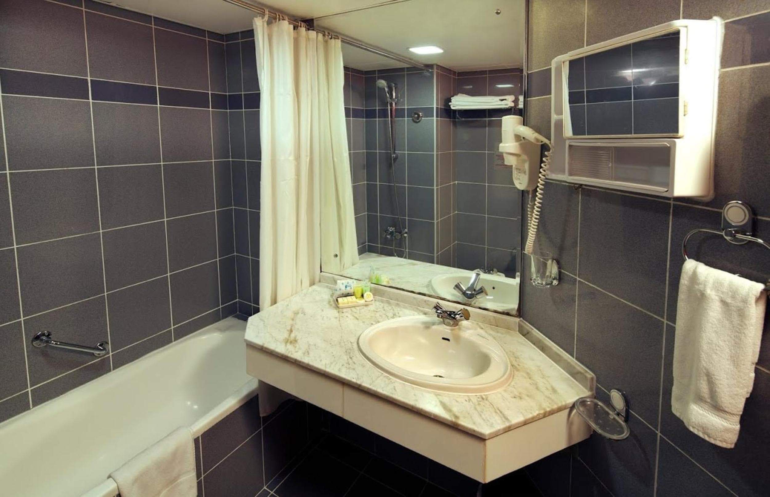 Versailles by Vieras