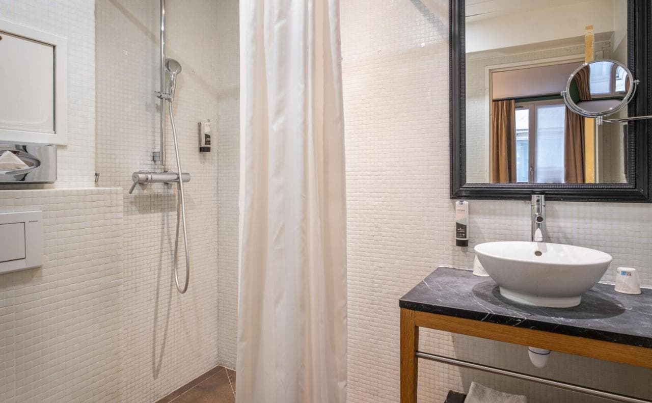 Avalon Hôtel Paris Gare du Nord