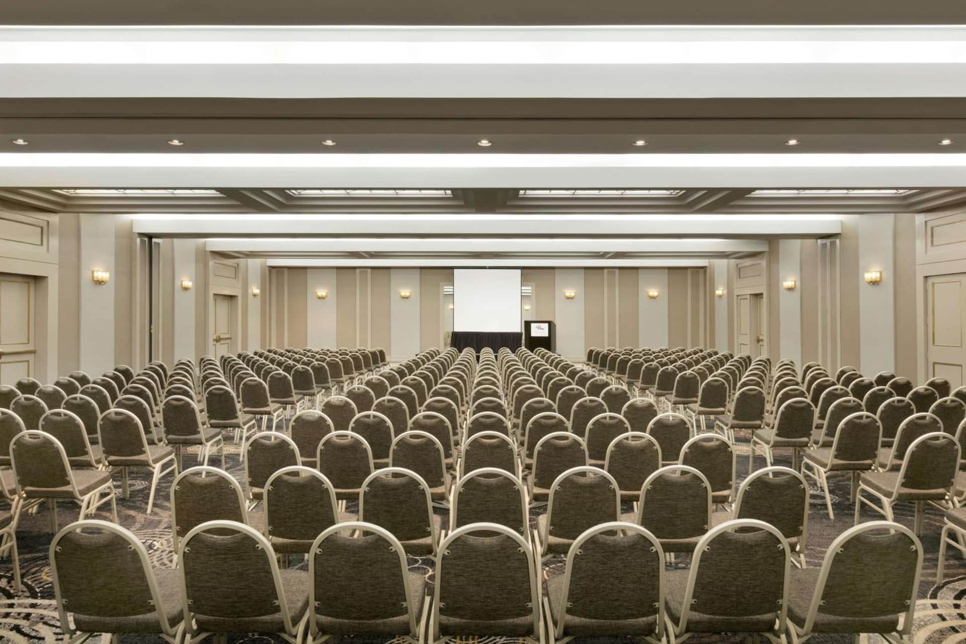 DoubleTree by Hilton New York LaGuardia