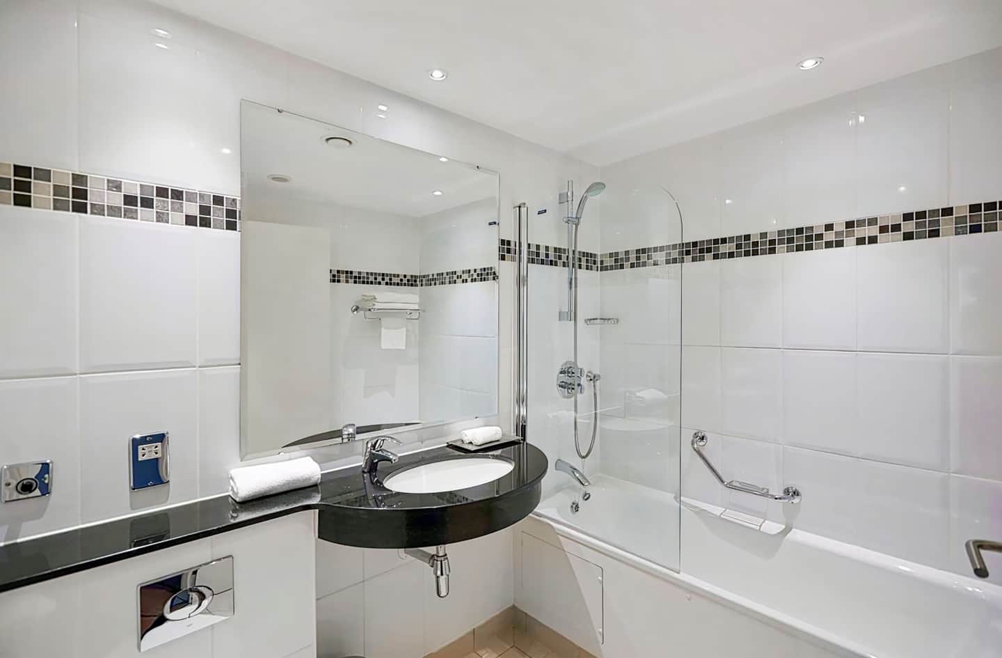 DoubleTree by Hilton Bristol North