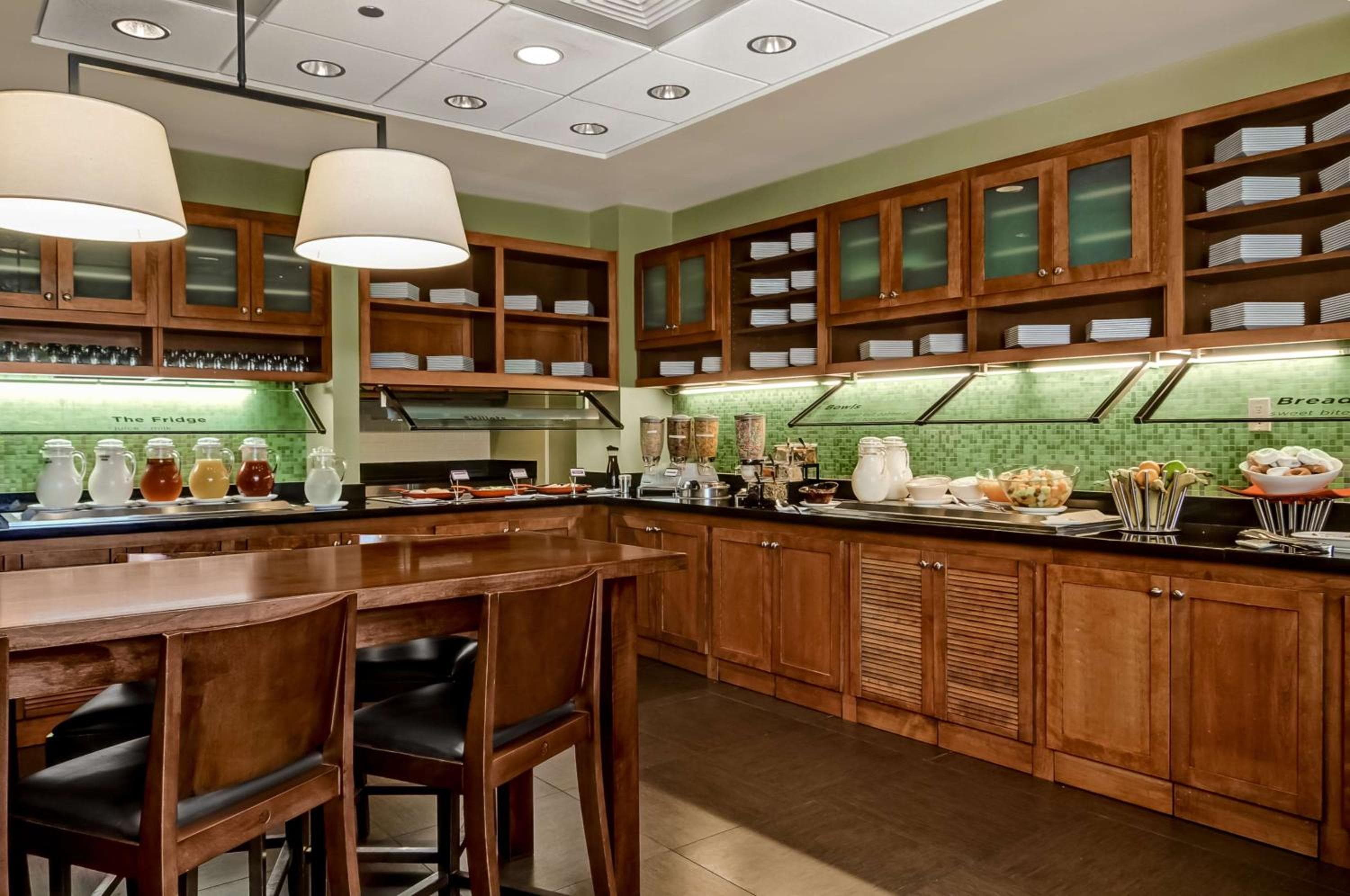 Hyatt Place Fort Lauderdale Cruise Port & Convention Center