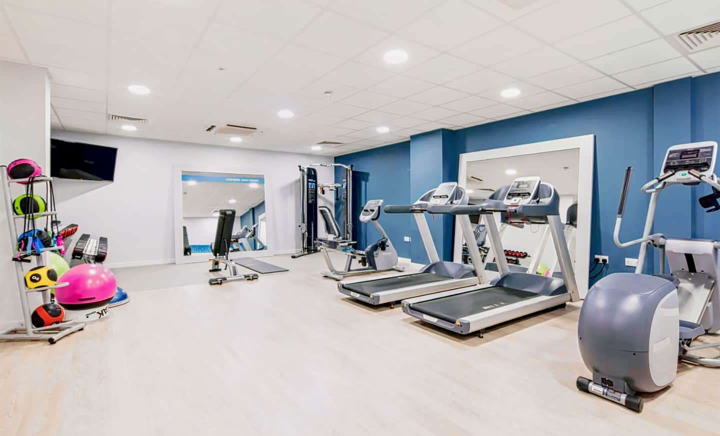 Hampton By Hilton Humberside Airport