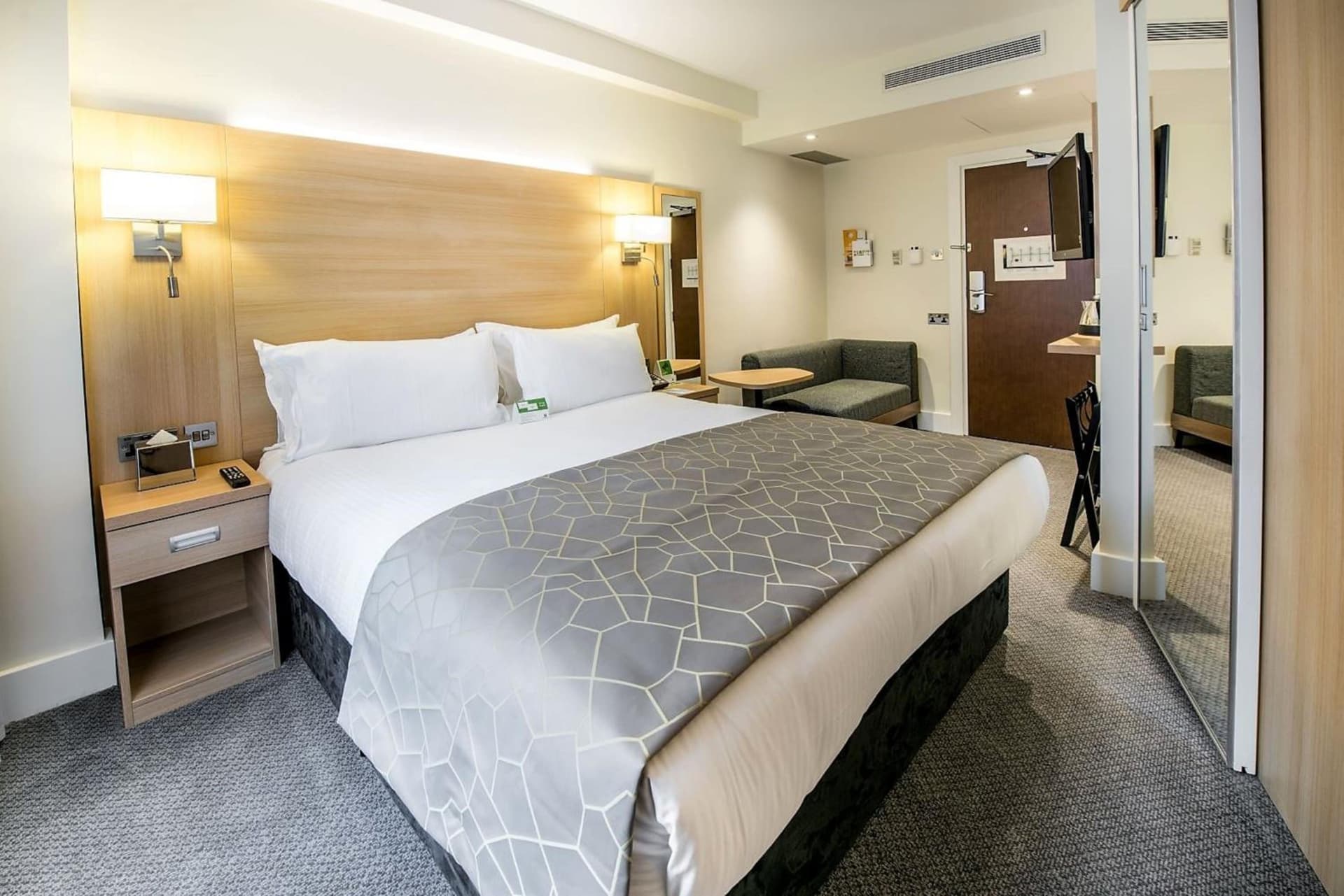 Holiday Inn London Kensington High Street
