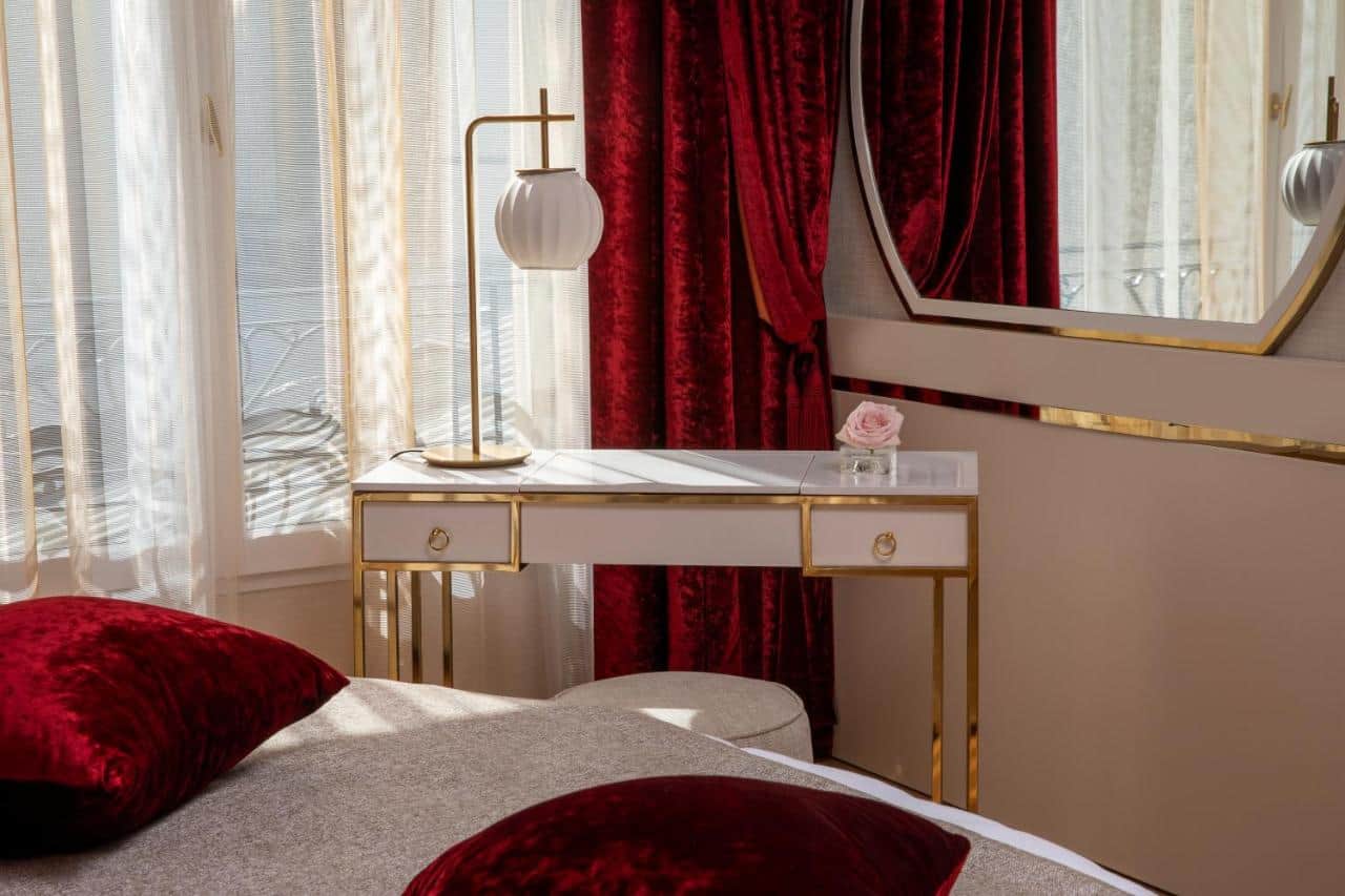 A hotel experience for Valentine's Day 2022!